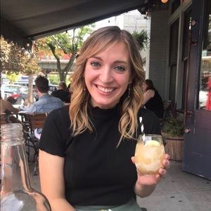 Meet your Posher, Alyssa